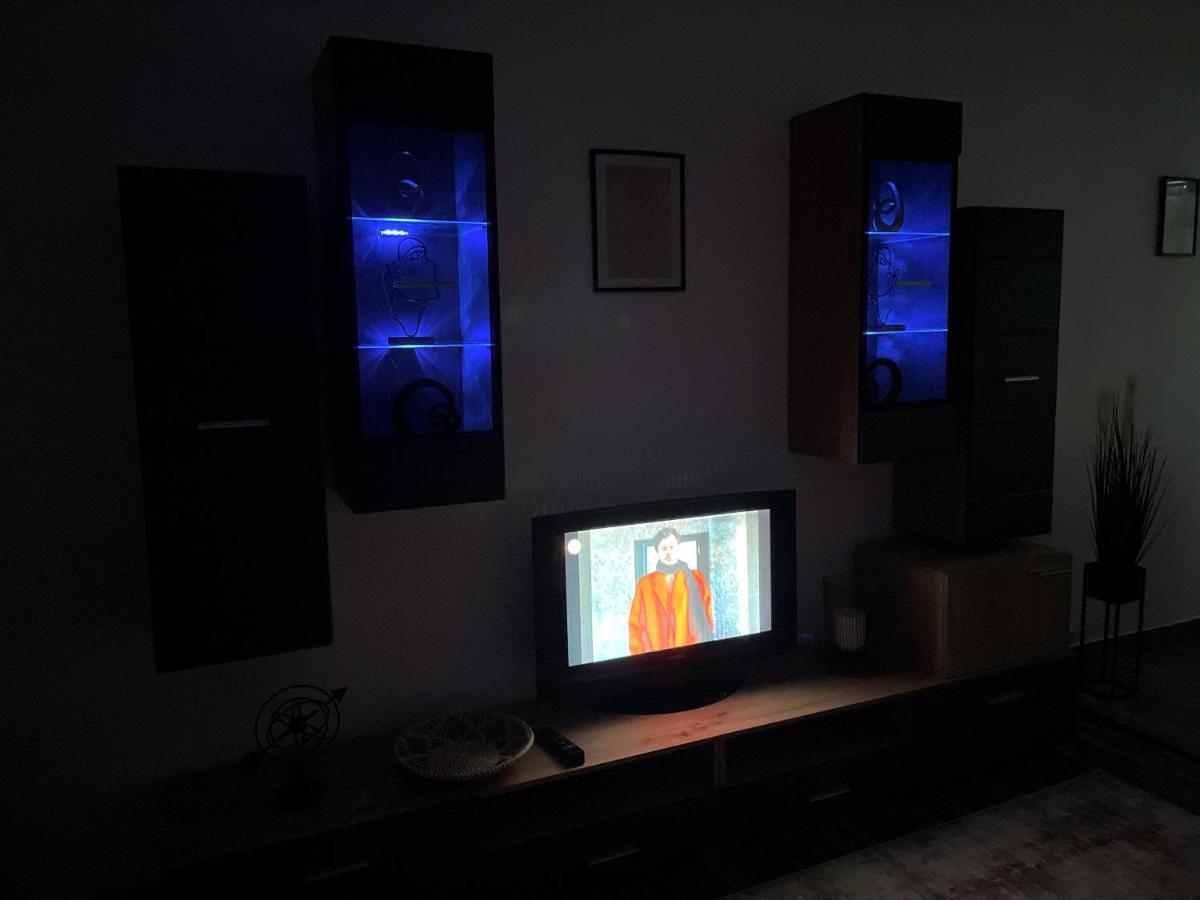Central Studio Lcs Hunedoara Dış mekan fotoğraf