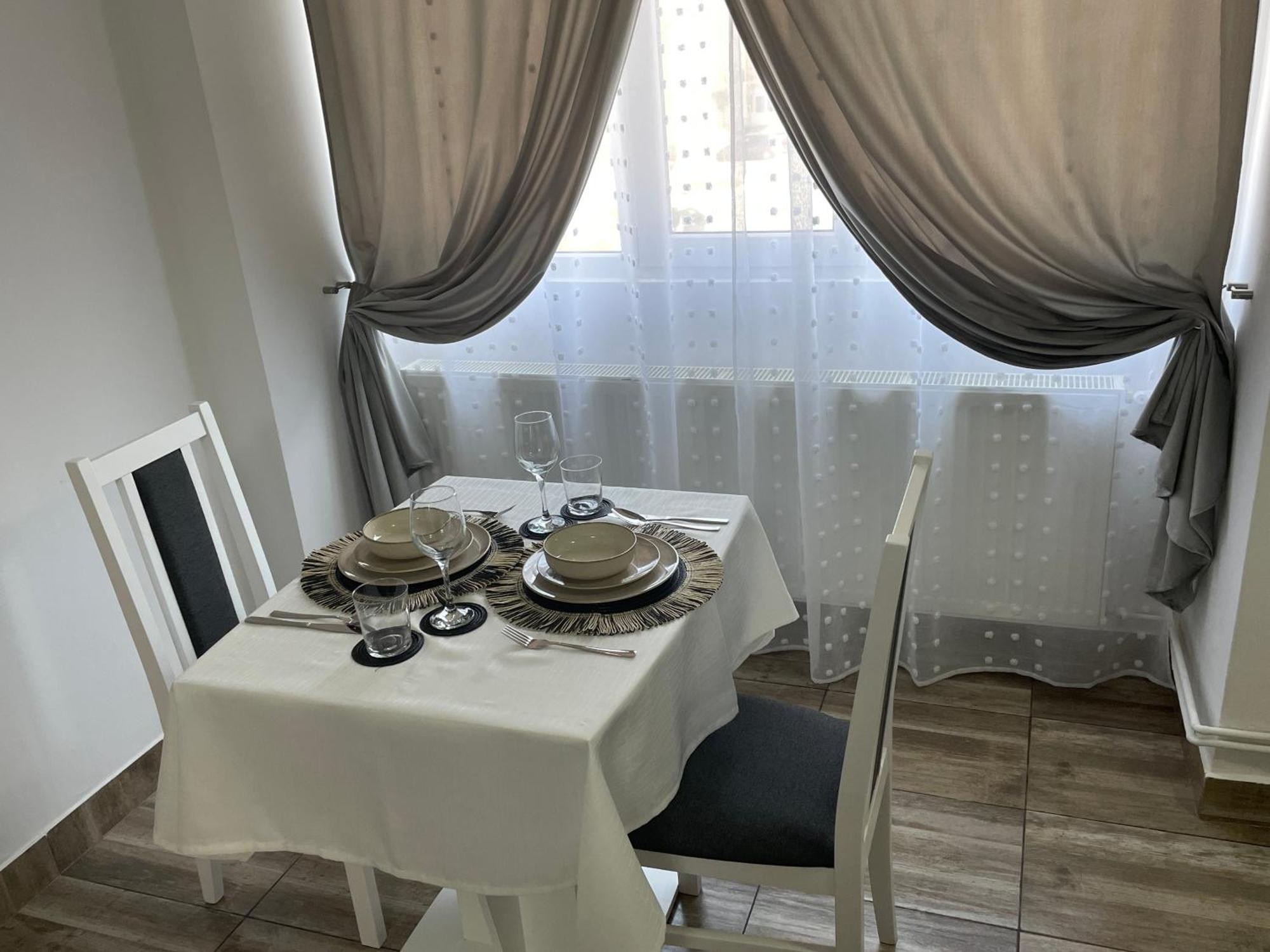 Central Studio Lcs Hunedoara Dış mekan fotoğraf