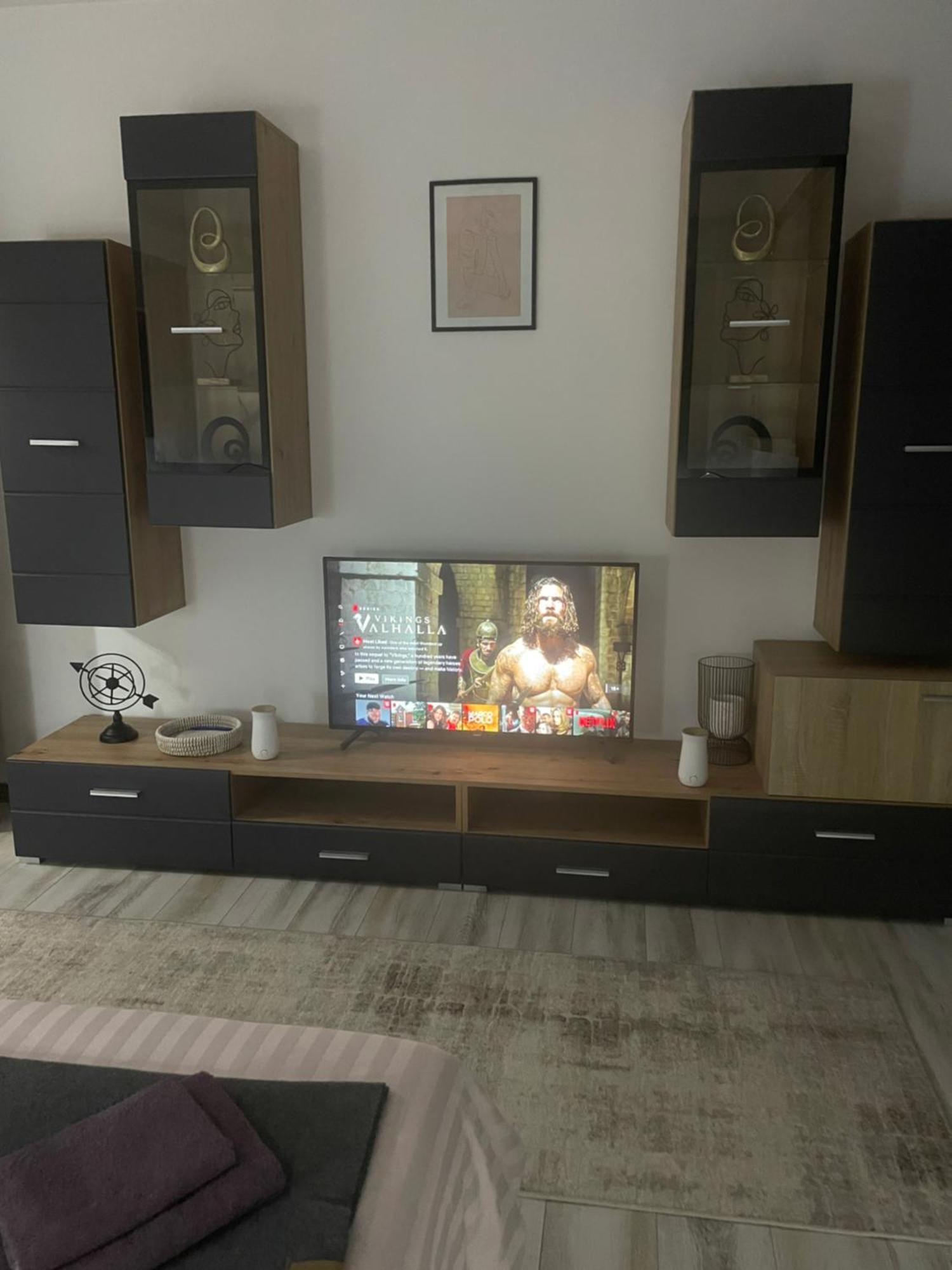 Central Studio Lcs Hunedoara Dış mekan fotoğraf